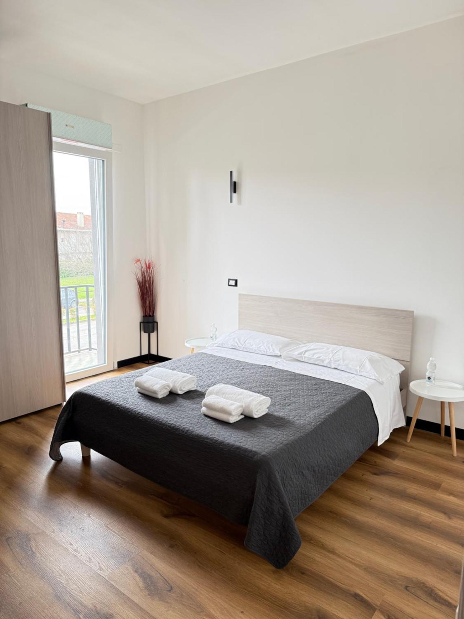 Infinity House - Eleganza Moderna Tra Treviso E Venezia Hotel Casier ภายนอก รูปภาพ